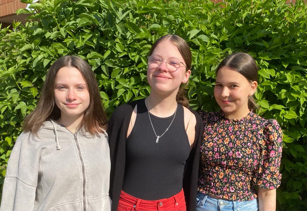 Projektgruppe „Gurkenzeit“, drei Schülerinnen